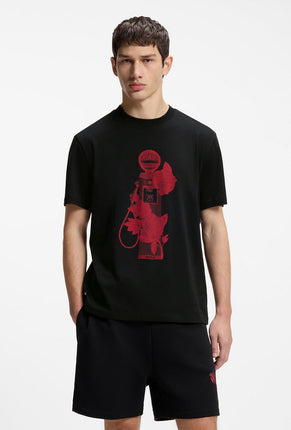 Front image of a model wearing Dikerd t in black, by brand Hugo