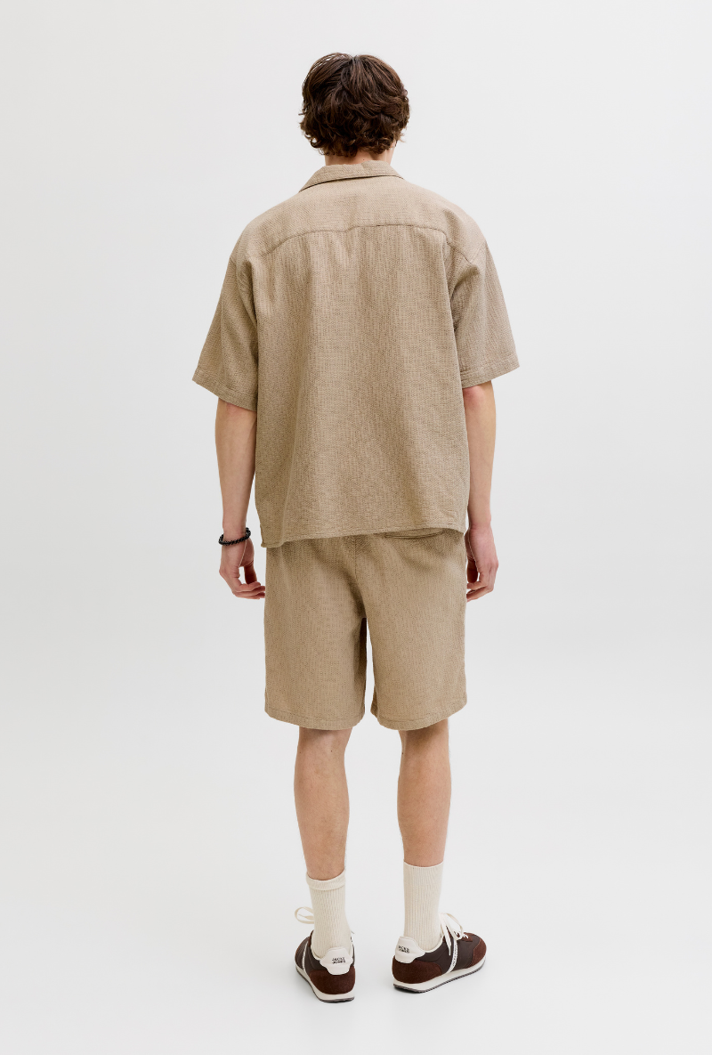 Back image of Jaiden wavy jogger shorts in stone, by brand Jack&jones