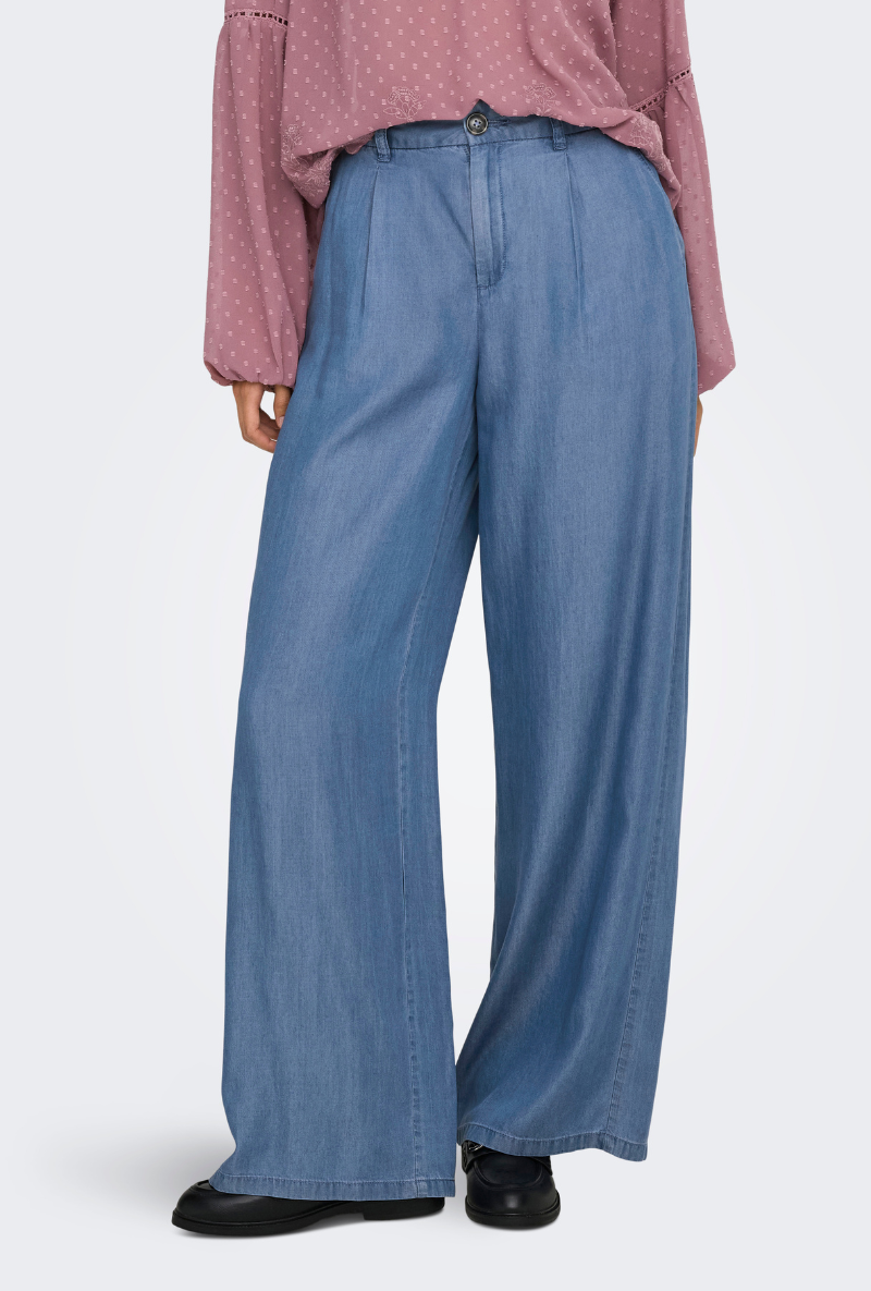 Front image of Jasper high waist wide pants in light denim, by brand Jacqueline de yong