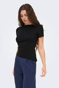 Front image of a model wearing the Catie s/s assymetric top in black, by brand Jacqueline de yong