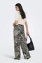 Debbie new loose pant of the Debbie new loose pant in debbie new loose pant, by brand Jacqueline de yong
