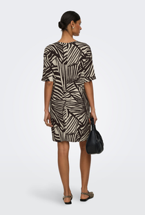 Back image of the Debbie short sleeve oversized dress in chocolate, by brand Jacqueline de yong