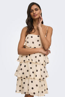 Front image of a model wearing the Fay life s/l dress in cream, by brand Jacqueline de yong