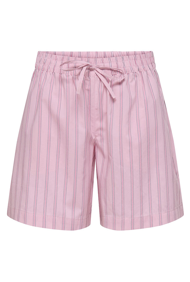 Front image of Mio mw shorts in pink, by brand Jacqueline de yong