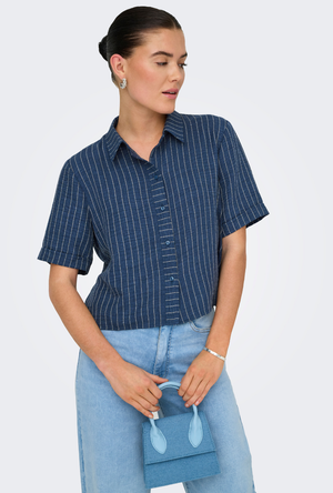 Front image of the Power shortsleeve shirt in navy, by brand Jacqueline de yong