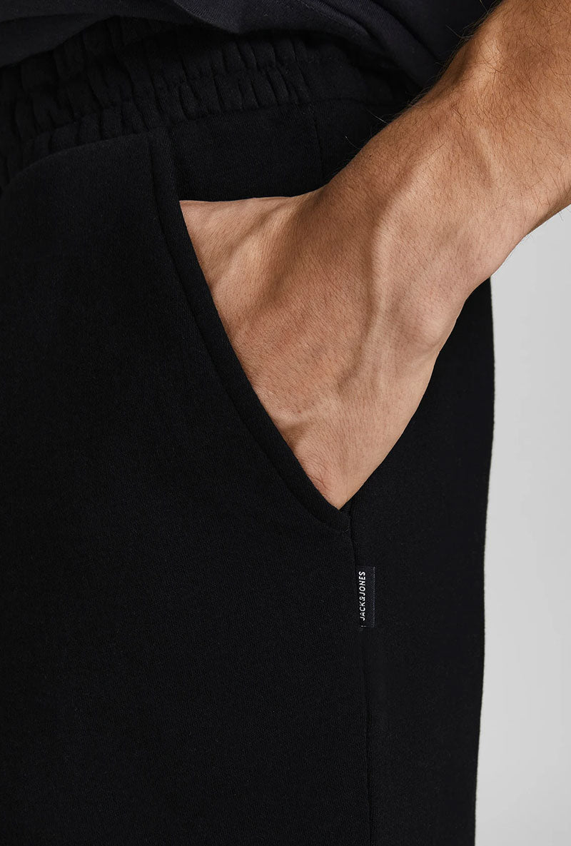 Detail image of Gordon bradley sweat shorts in black, by brand Jack&jones