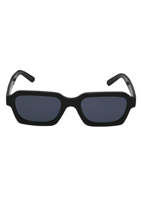 Front image of Avey sunglasses in black, by brand Jack&jones