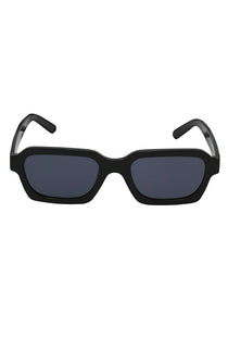 Front image of the Avey sunglasses in black, by brand Jack&jones