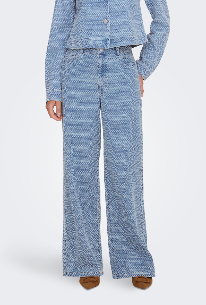 Front image of a model wearing Jdy nico structure hw wide jeans in blue, by brand Jacqueline de yong