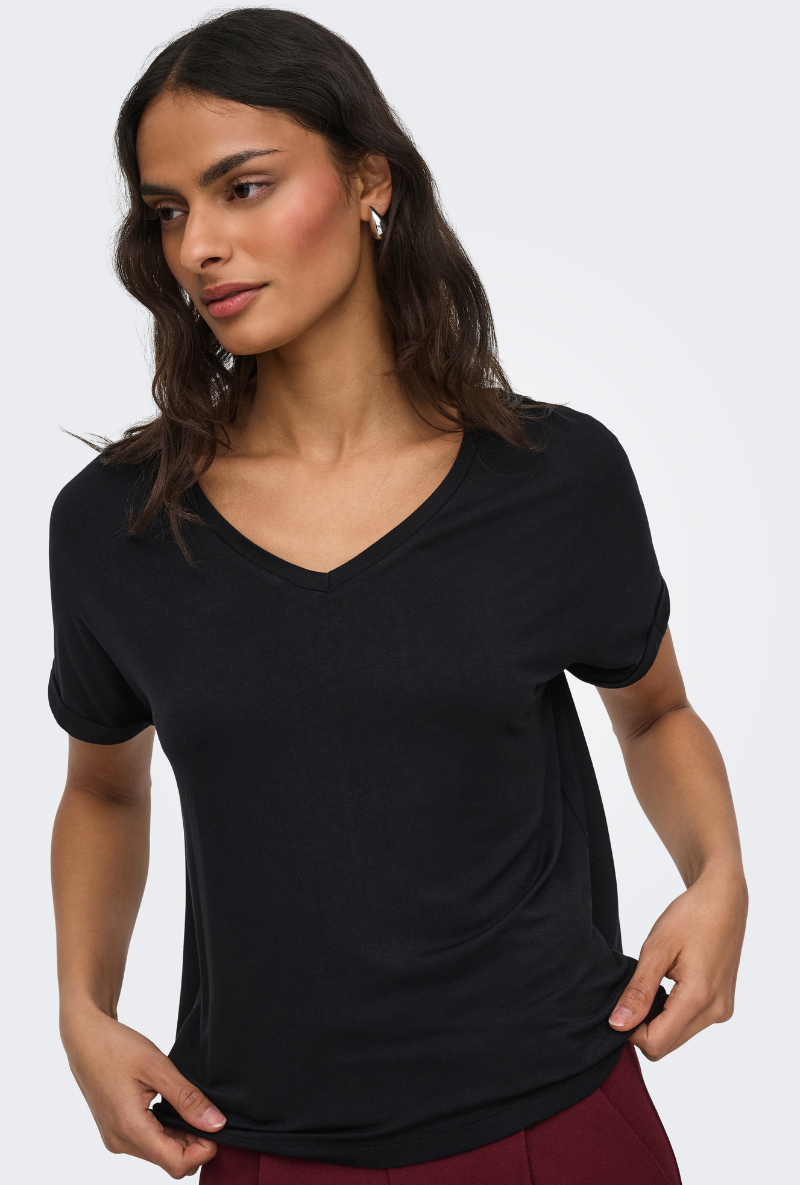 Front image of a model wearing Jdy sissy s/s vneck top in black, by brand Jacqueline de yong