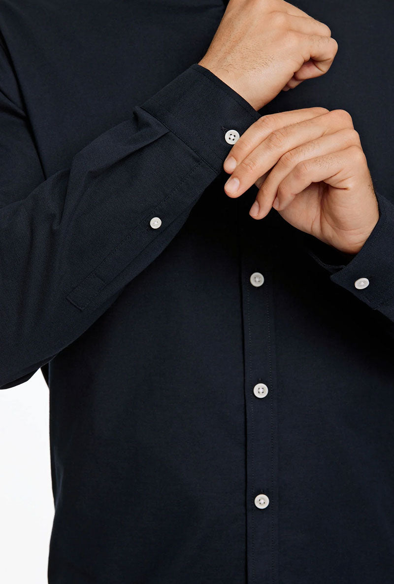 Detail image of Lindbergh oxford superflex l/s shirt in black, by brand Lindbergh
