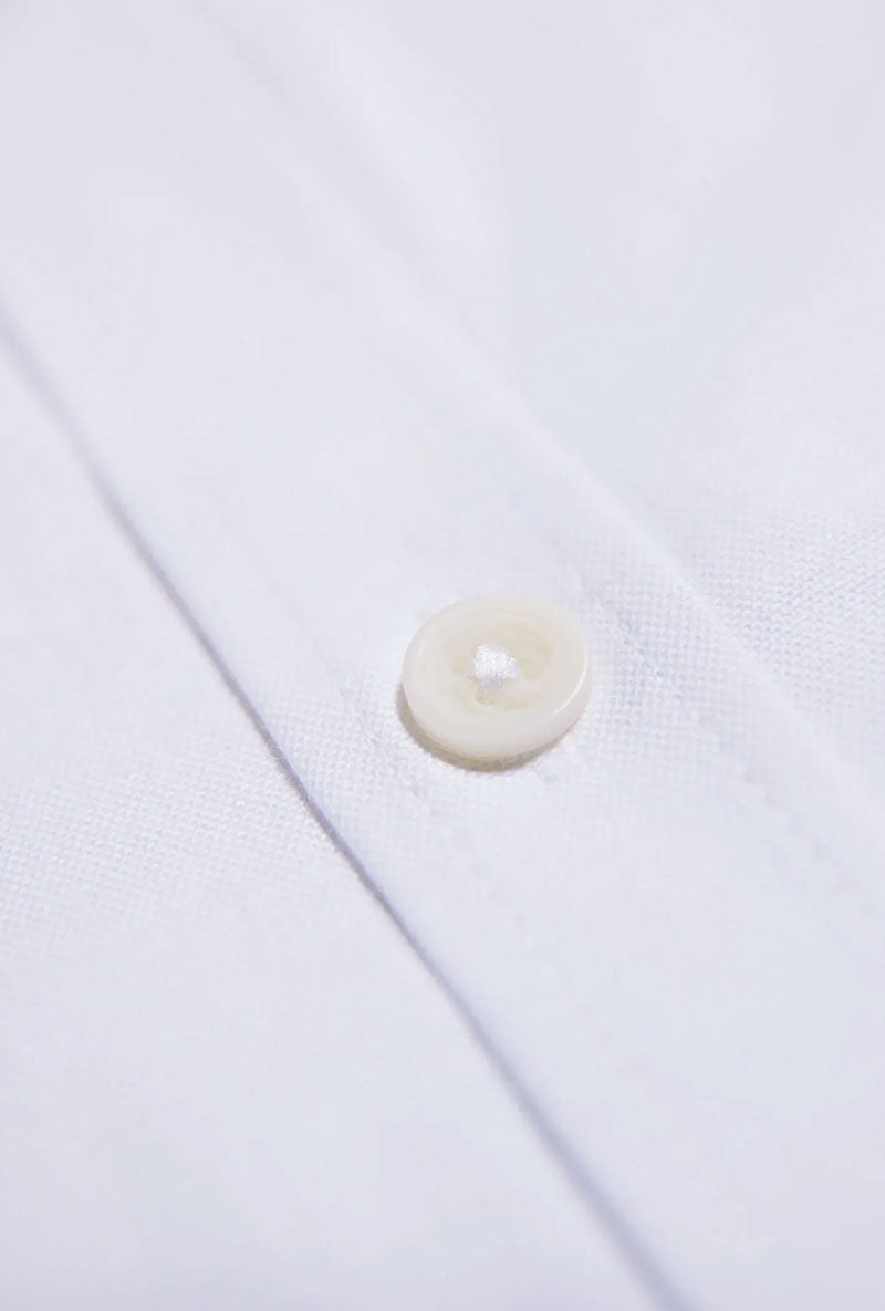 Front image of Oxford superflex ls shirt in white, by brand Lindbergh
