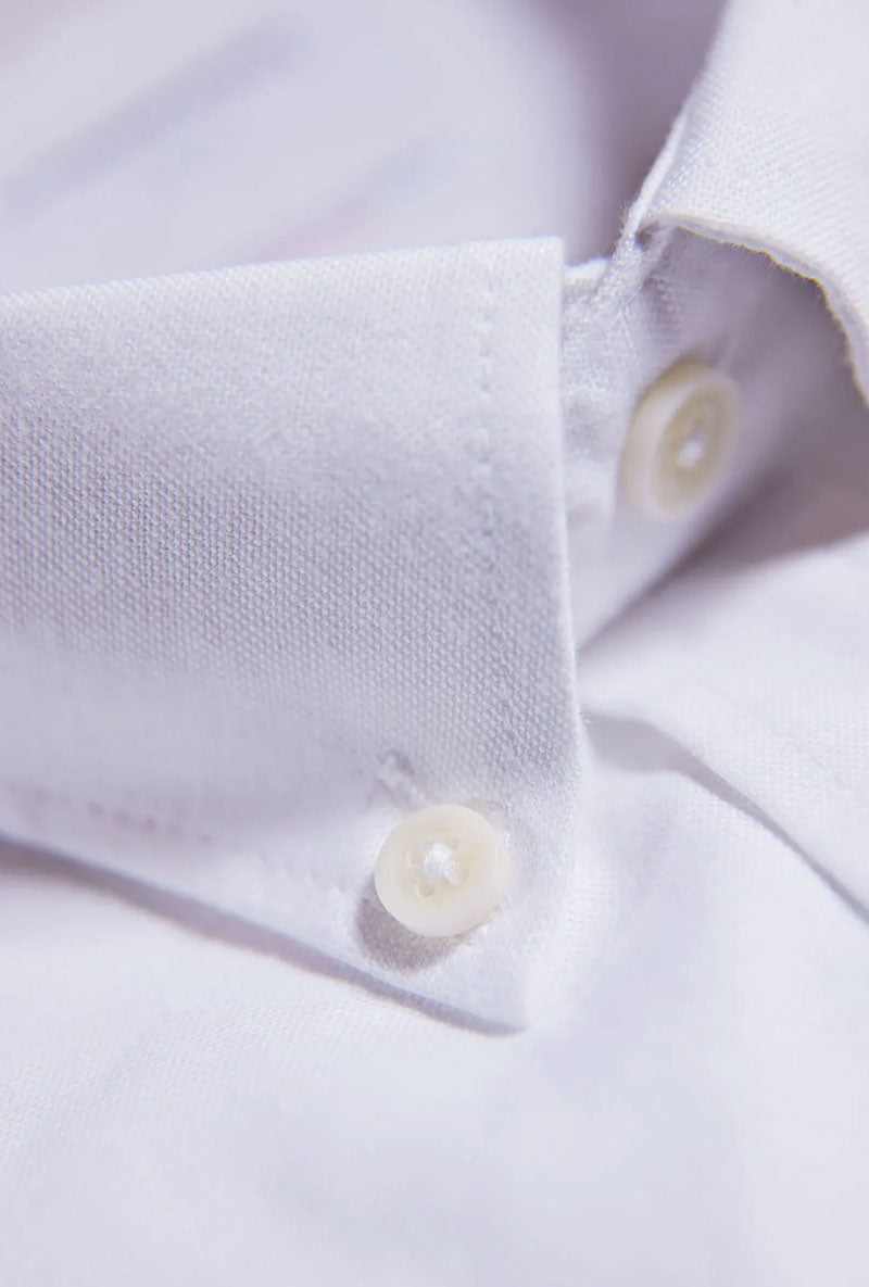 Front image of Oxford superflex ls shirt in white, by brand Lindbergh