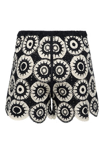 Back image of the Yvonne shorts in black, by brand Only