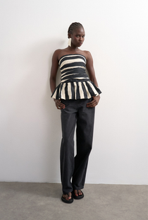 Front image of the Solde bandeau top in black, by brand Top shop