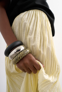 Front image of the Thea highrise waist crinkle maxi skirt in natural, by brand Top shop