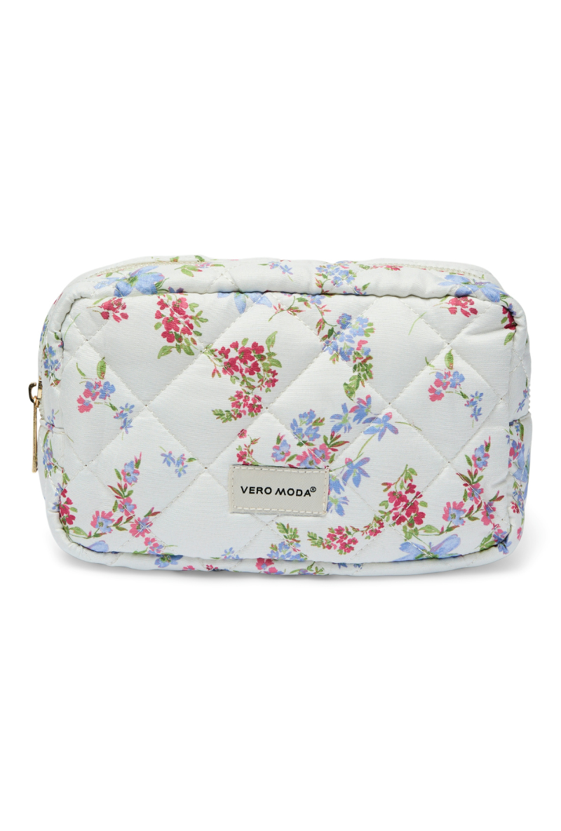 Front image  of Joy toilet bag in flower, by brand Vero moda