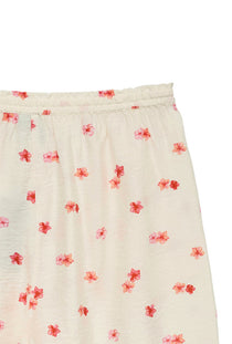 Detail image of the Odette hw shorts in off white, by brand Vero moda