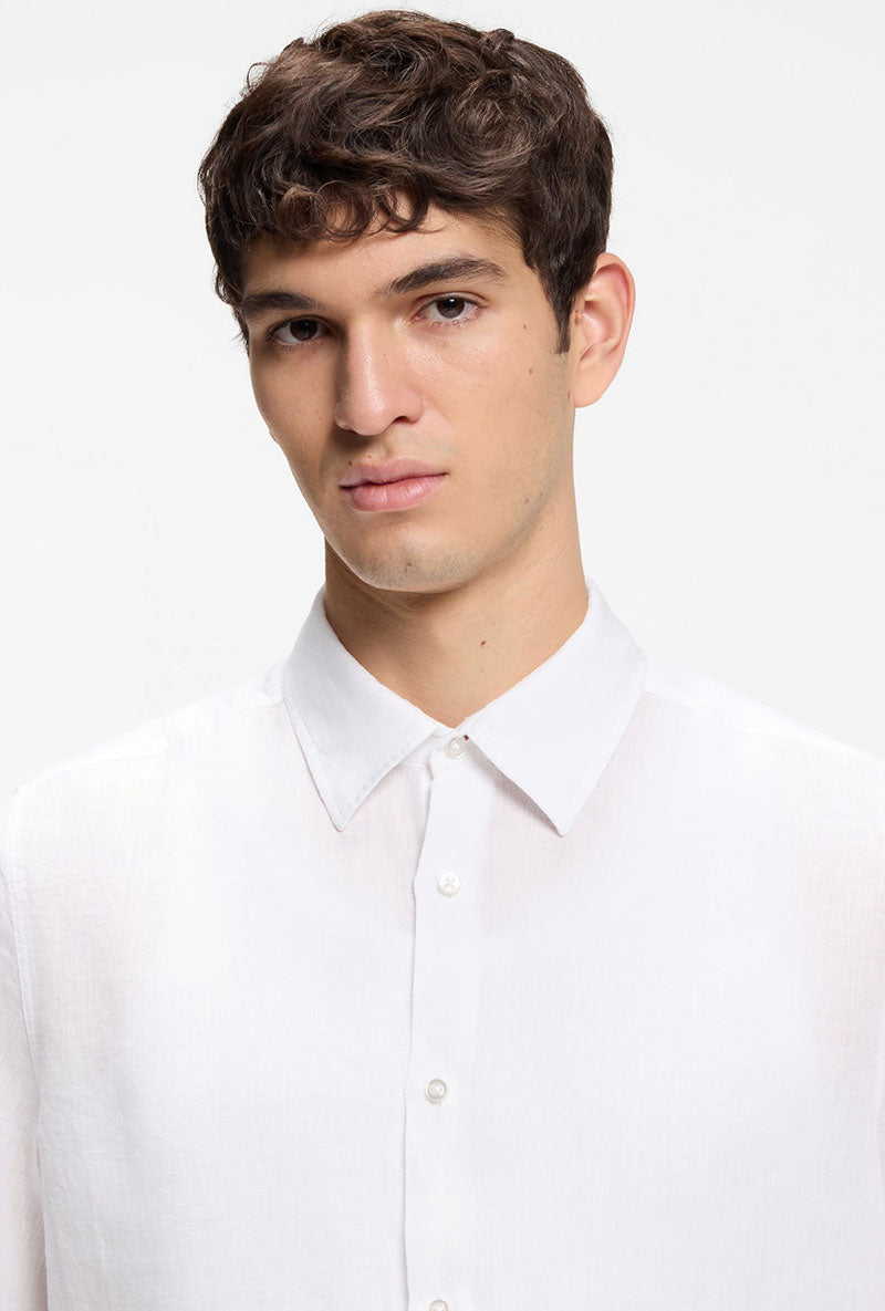 Front image of a model wearing Rash 2 ss shirt in white, by brand Boss