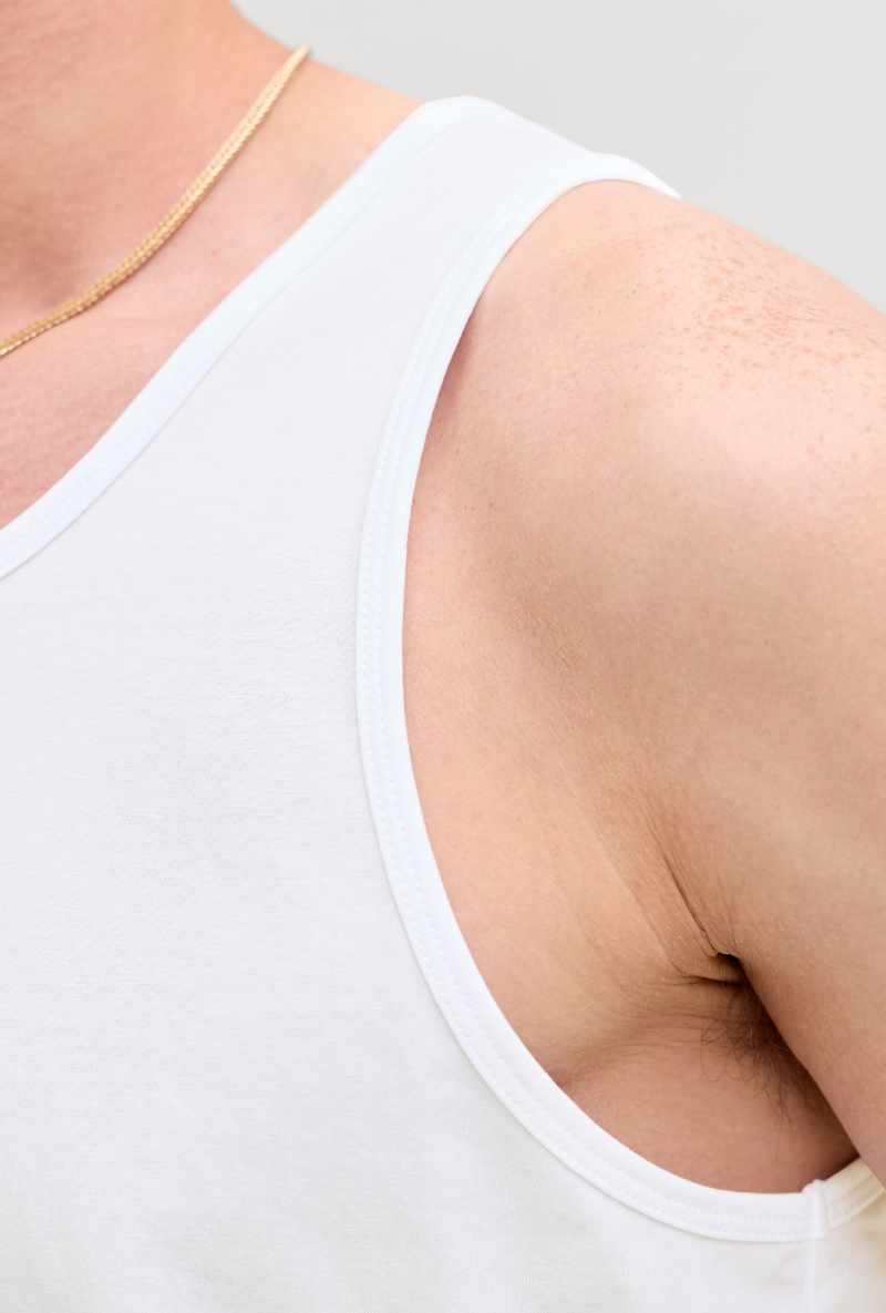Close up image  of Jack and jones basic tanktop in white, by brand Jack&jones