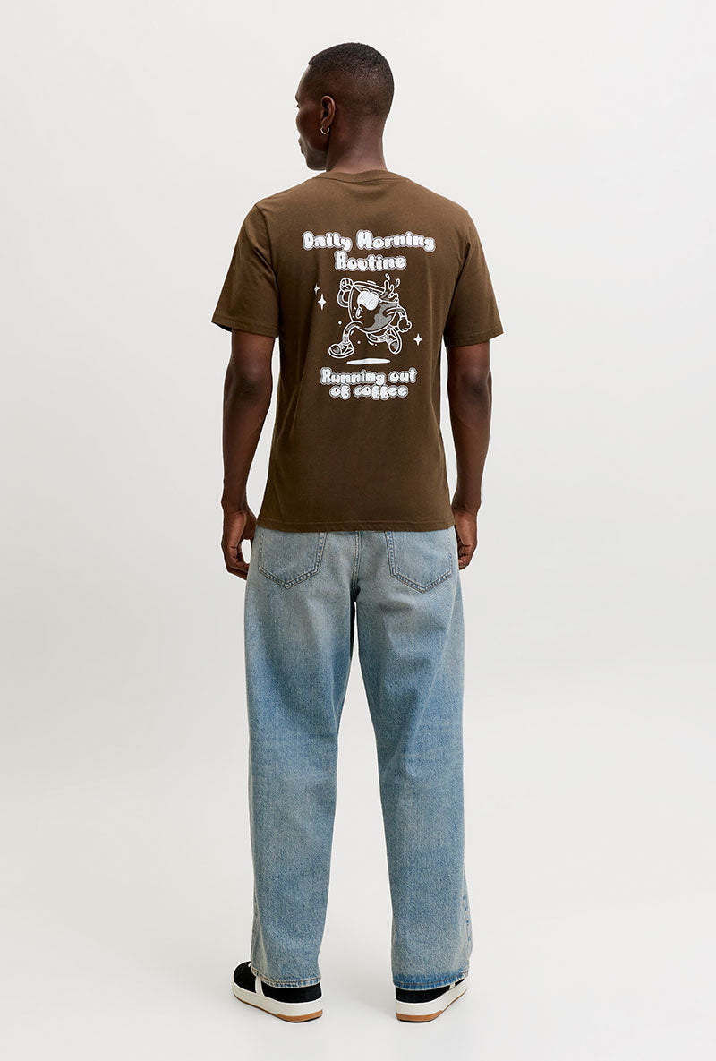 Back image of a model wearing Brewy ss tee in chocolate, by brand Jack&jones