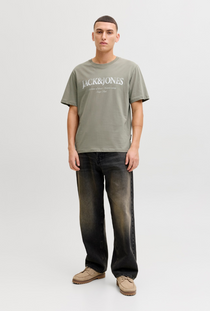 Front image of a model wearing the Jack and jones daytona print tee in khaki, by brand Jack&jones