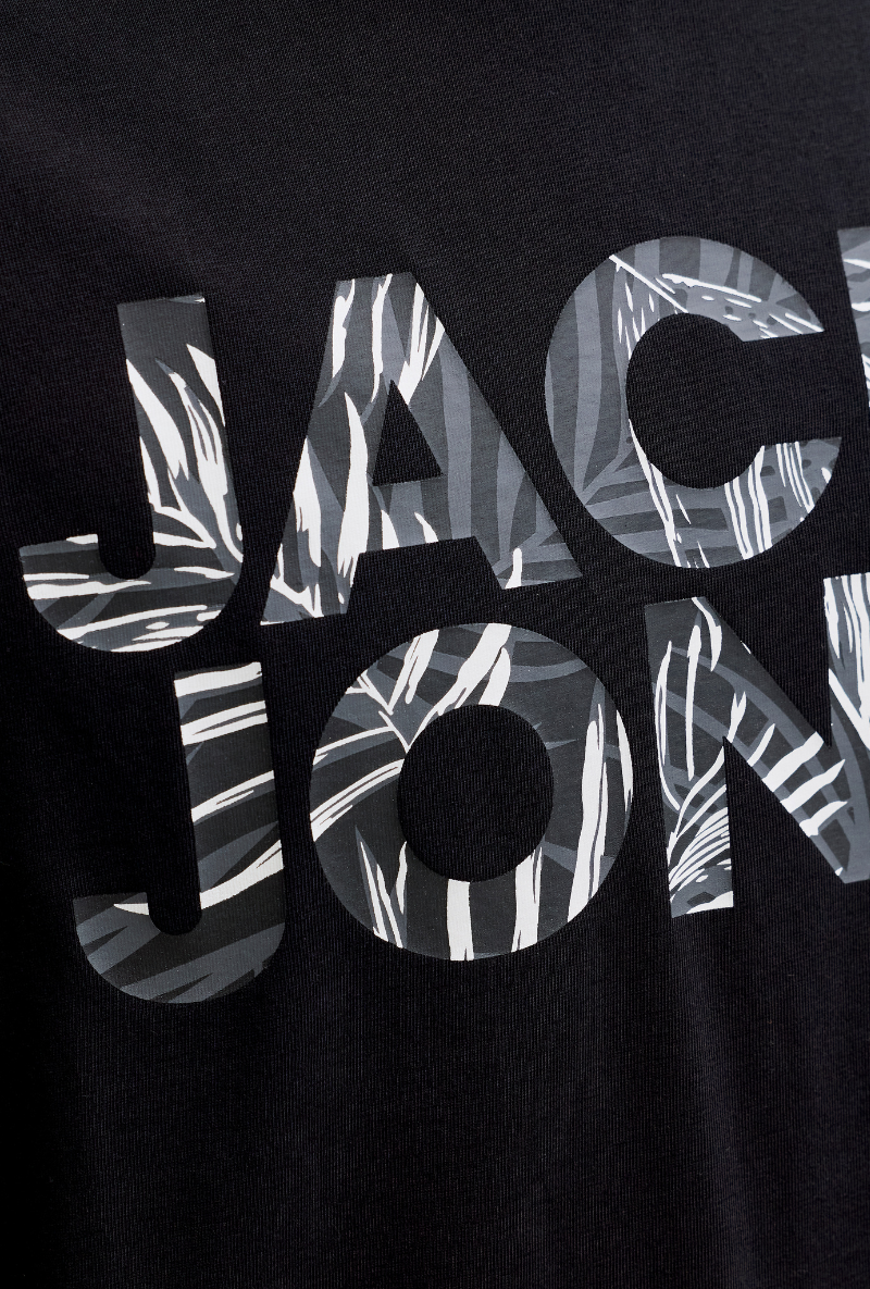 Close up image  of Jack and jones jeff logo tee in black, by brand Jack&jones