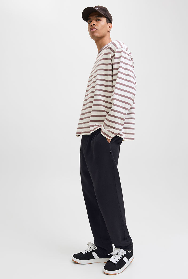 Front image of Kane bradley uncuffed sweat pants in black, by brand Jack&jones