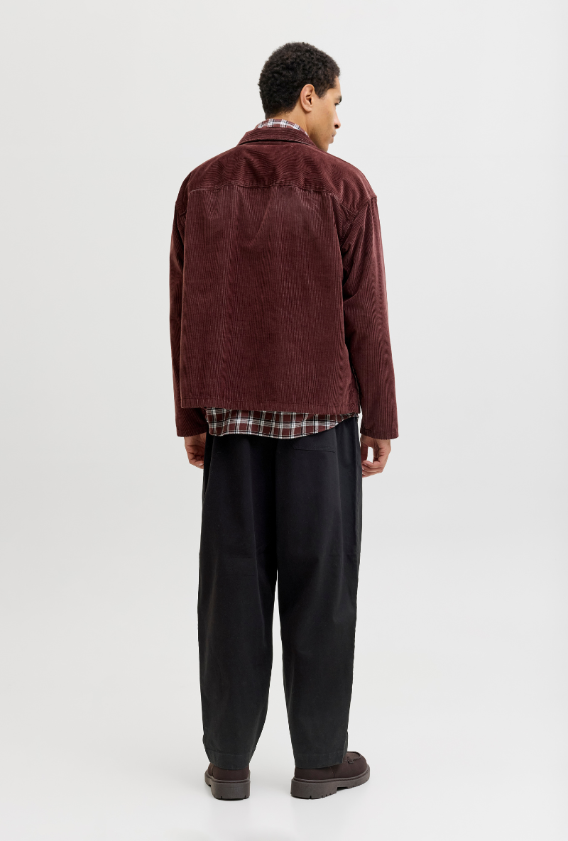 Back image of a model wearing Jack and jones stevan dylan jogger in black, by brand Jack&jones