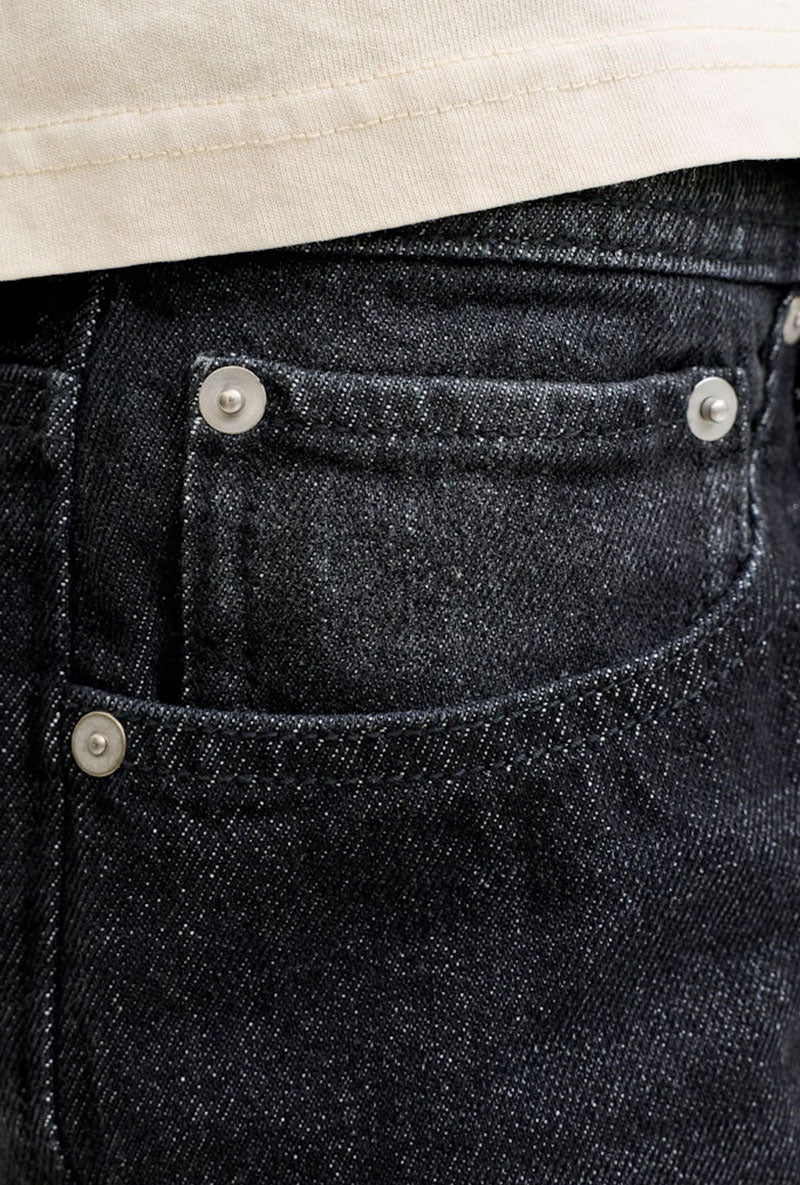 Front pocket image of Tony original shorts akm 111 in black, by brand Jack&jones