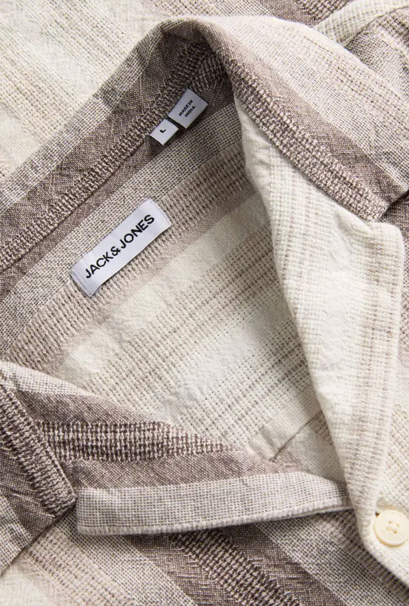Detail image of Alvaro dobby resort shirt in beige, by brand Jack&jones