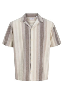 Front image of the Alvaro dobby resort shirt in beige, by brand Jack&jones