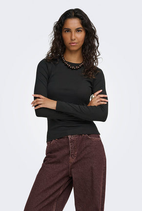 Front image of a model wearing Lucky l/s oneck top in black, by brand Jacqueline de yong