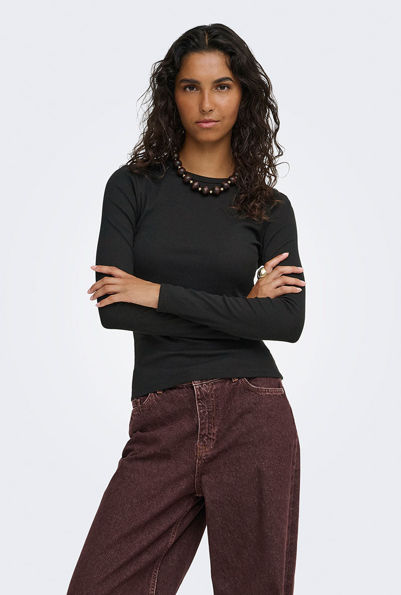 Front image of a model wearing Lucky l/s oneck top in black, by brand Jacqueline de yong