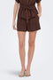 Front image of a model wearing Mille mw shorts in brown, by brand Jacqueline de yong