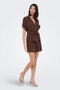 Front image of a model wearing the Mille mw shorts in brown, by brand Jacqueline de yong