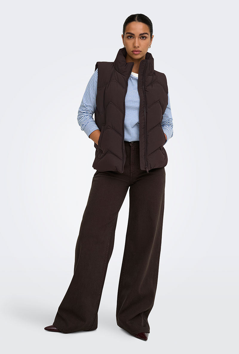 Front image of a model wearing Power short waistcoat in chocolate, by brand Jacqueline de yong