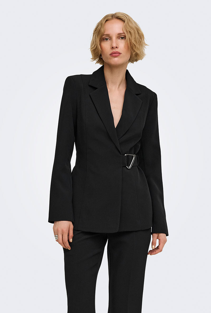 Front image of a model wearing Storm ls buckle blazer in black, by brand Jacqueline de yong