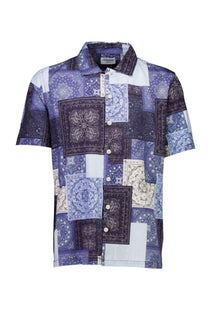 Front image of the Paisley aop s/s shirt in all over print, by brand Lindbergh