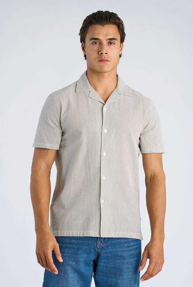 Front image of a model wearing Striped seersucker shirt in stripe, by brand Lindbergh