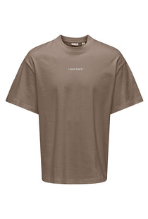 Front image of the Fred life oversize tee in brown, by brand Only and sons