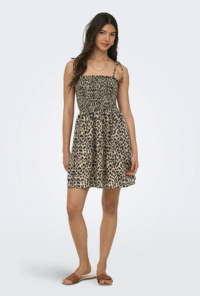 Front image of a model wearing Emma smock dress in leopard, by brand Only