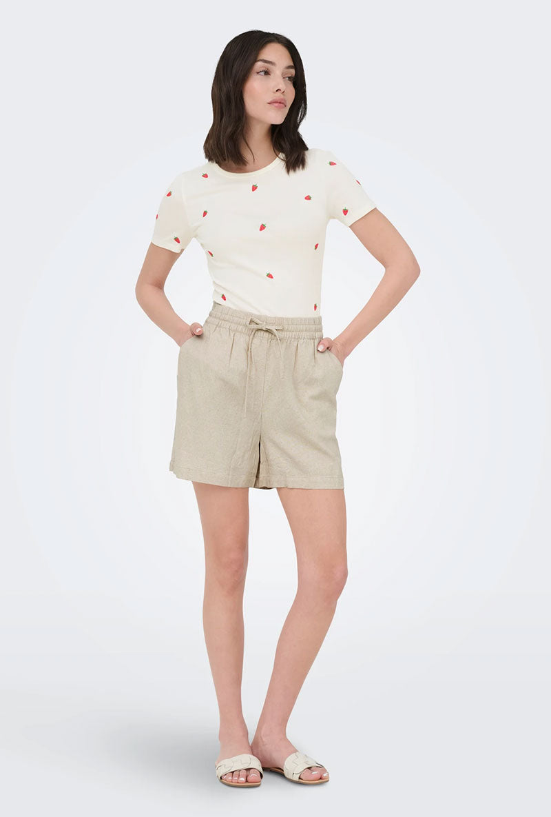 Front image of a model wearing Jdy say hw linen string shorts in oat, by brand Jacqueline de yong
