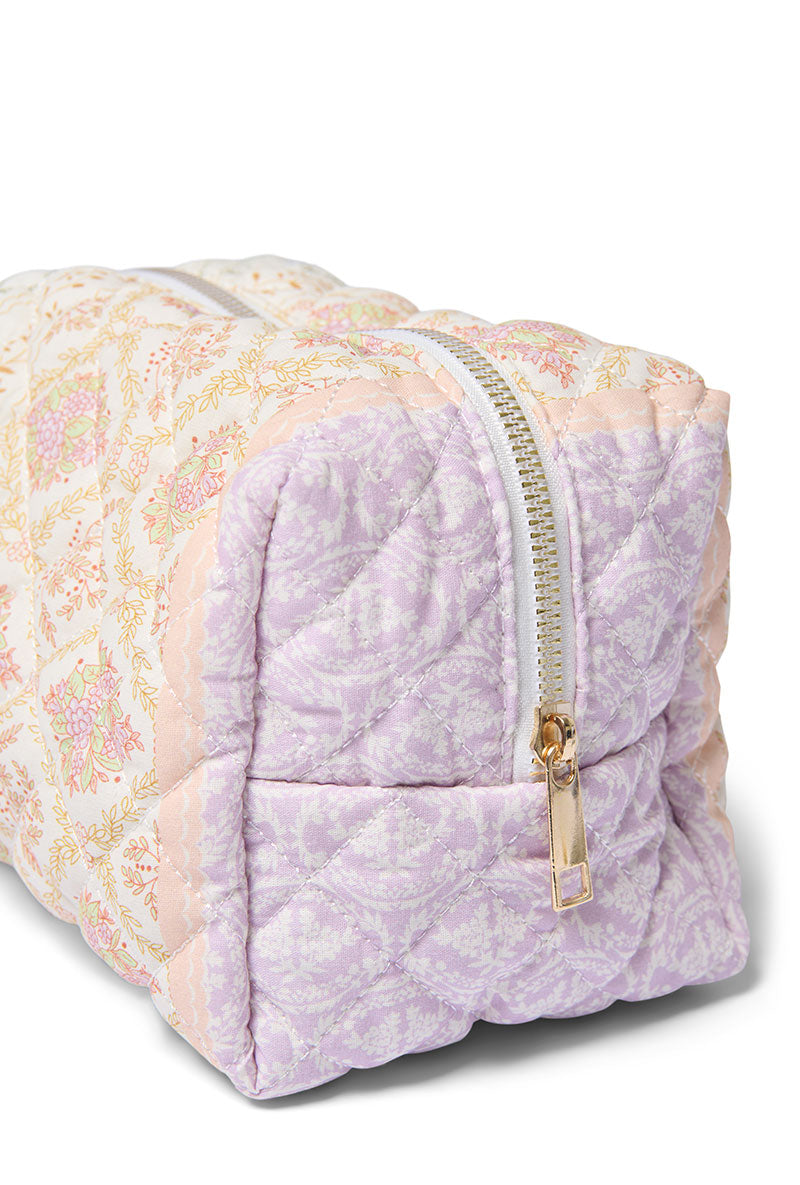 Zip detail image of Kamilla quilted cosmetic bag in off white, by brand Only