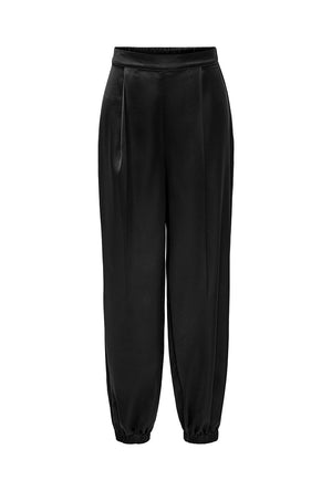 Front image of the Lindona balloon fit pants in black, by brand Only