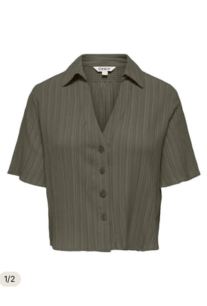 Front image of the Munich ss crinkle shirt in olive, by brand Only