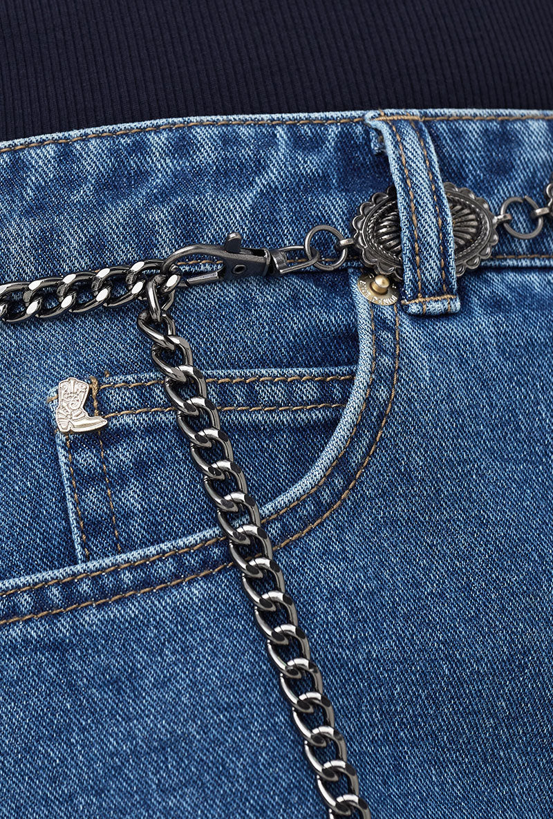 Detail image of Vega mw west belt denim shorts in denim, by brand Only