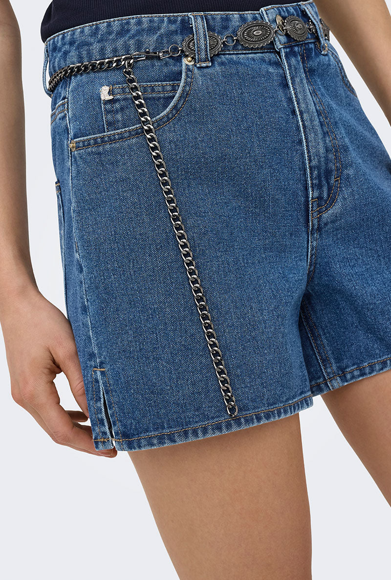 Front image of a model wearing Vega mw west belt denim shorts in denim, by brand Only