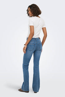 Back image of a model wearing the Wauw hw flared jeans in denim, by brand Only