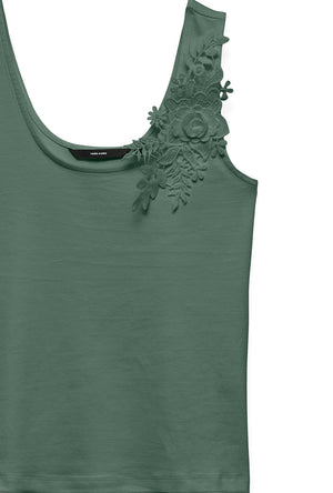 Detail image of the Layla ss u neck top in green, by brand Vero moda